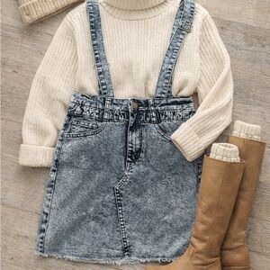 Girls joes brand suspender skirt